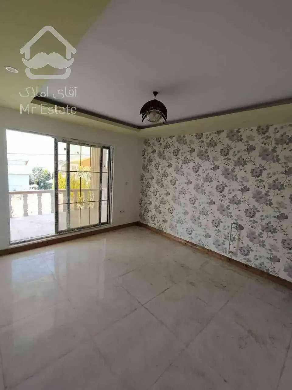 فروشویلا ۲۵۰ متری