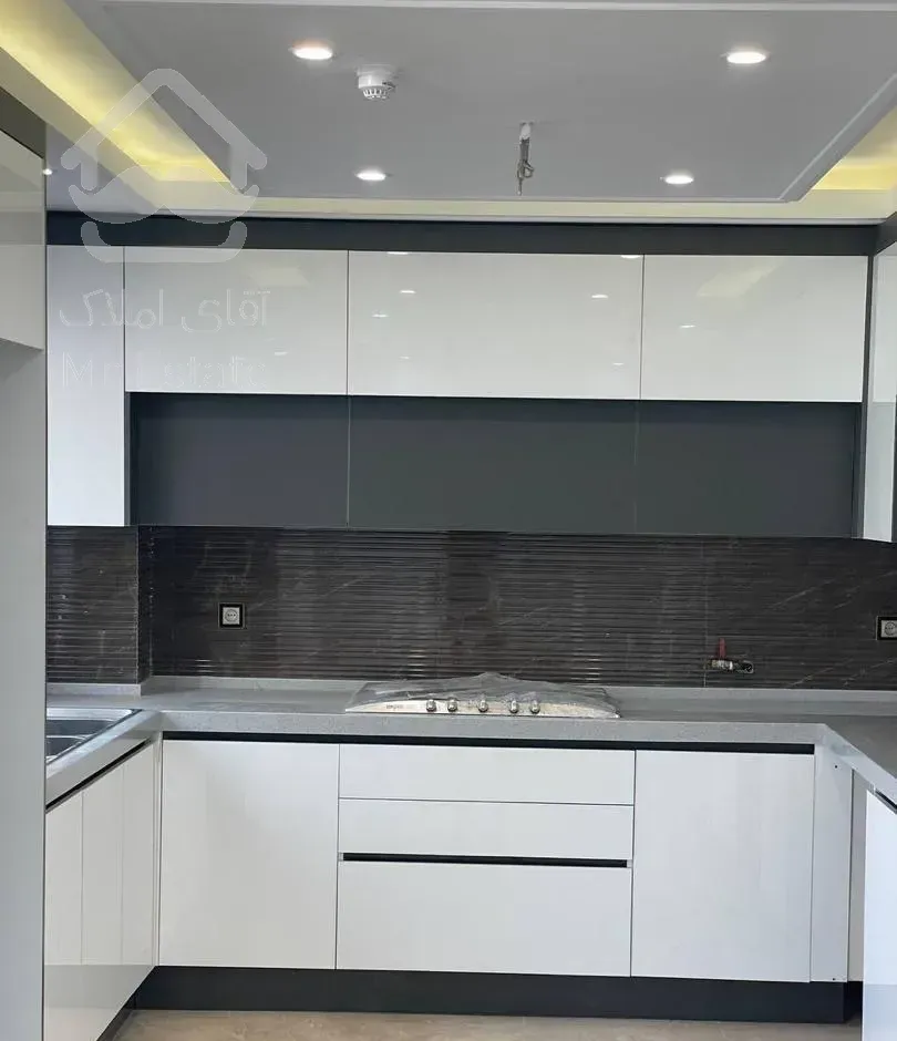 ۱۴۱متر کلید نخورده  تکواحدی فول تاپ لوکیشن