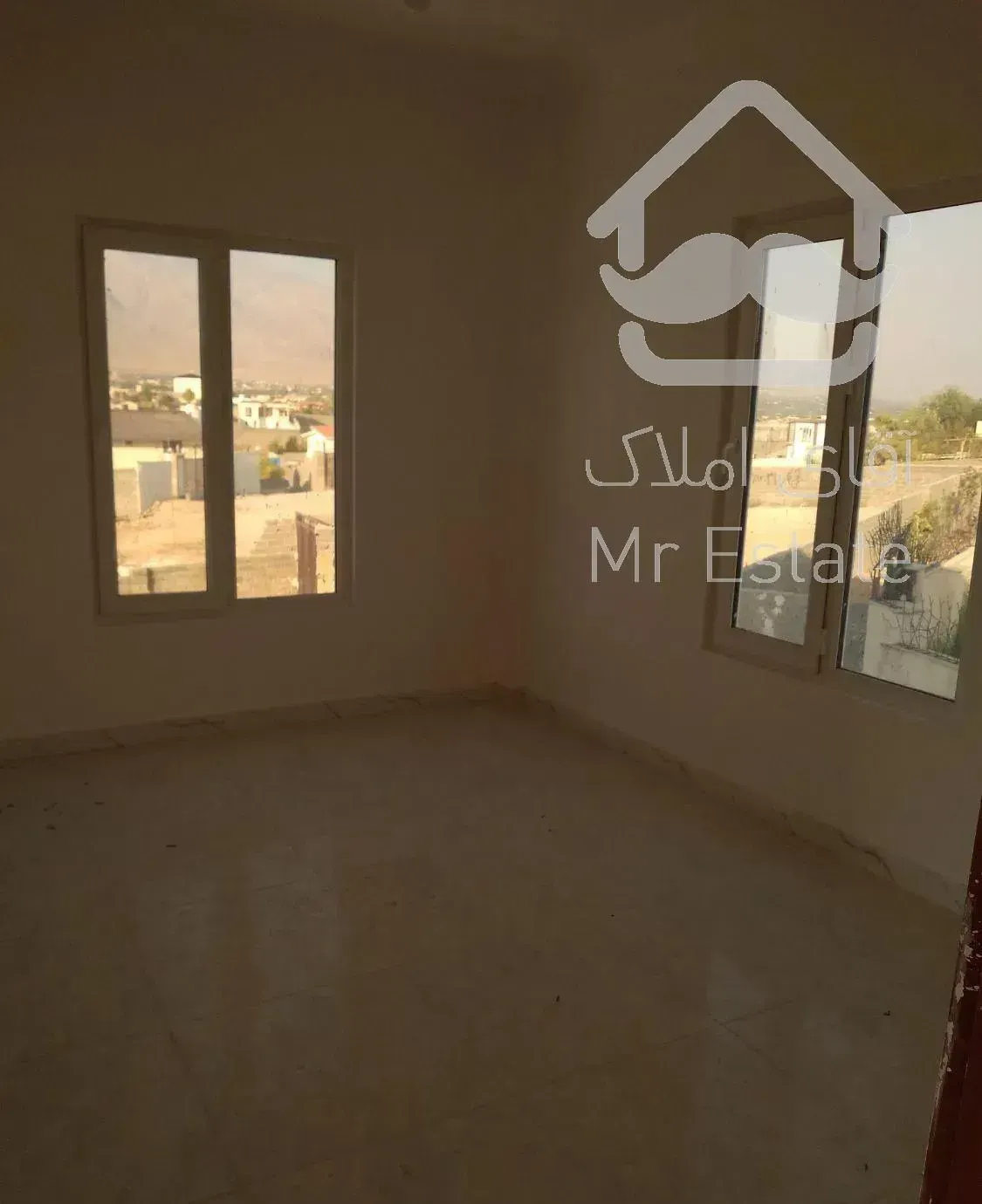 ۳۰۰مترباغچه ۱۴۰متربنادماوندفازسه آبسرد