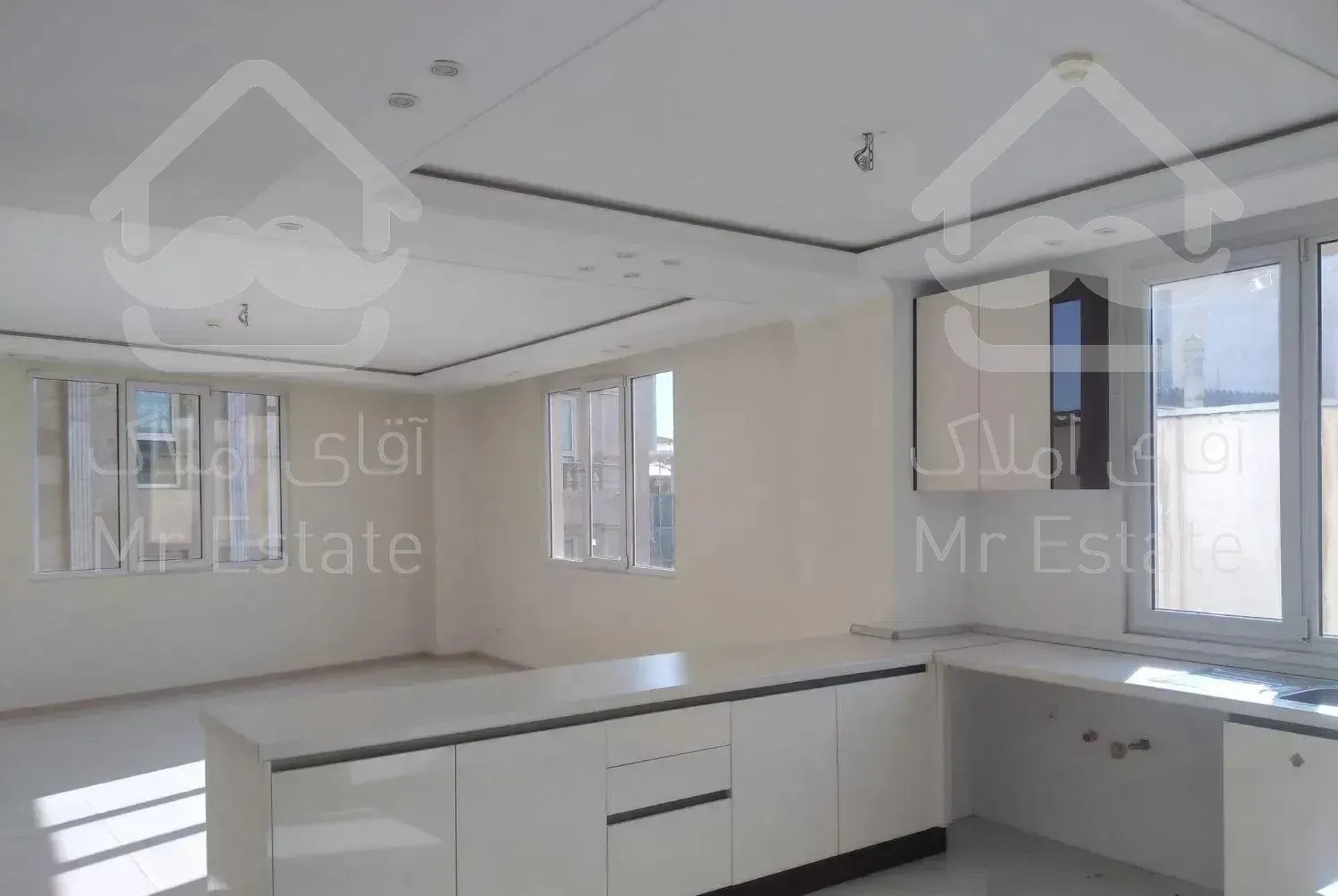 ۱۲۰متر دوخوابه ۵ساله غرق در نور دسترسی  محلی