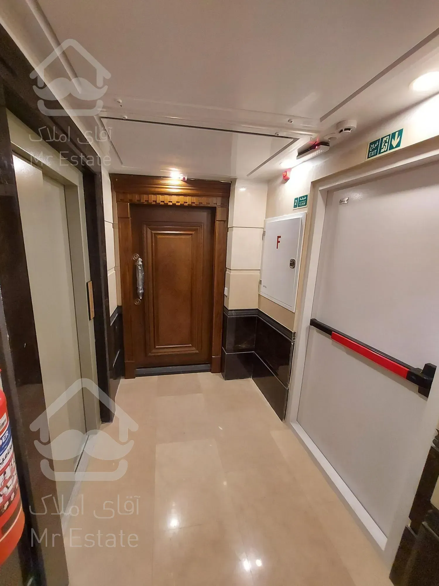 ۱۱۰ متر مسکونی خوش نقشه