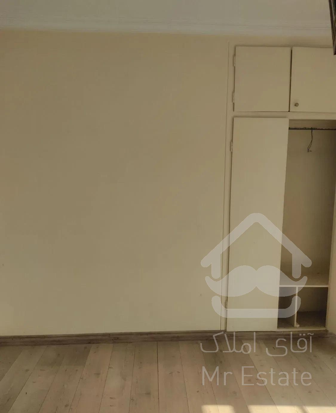 قلهک 100 متری 2 خوابه با پارکینگ نزدیک مترو قلهک