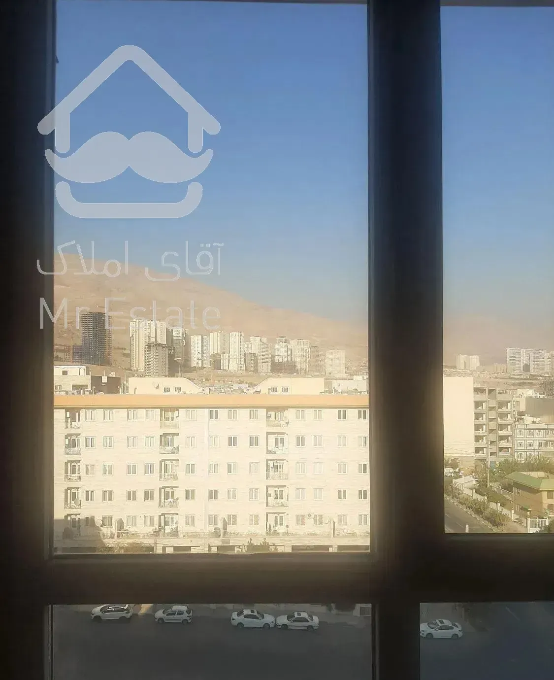 ۷۵ متری دو خواب جنوبی غرق نور با دید منطقه