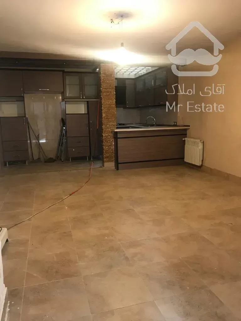 67متر دوخواب طبقه اول در پونک