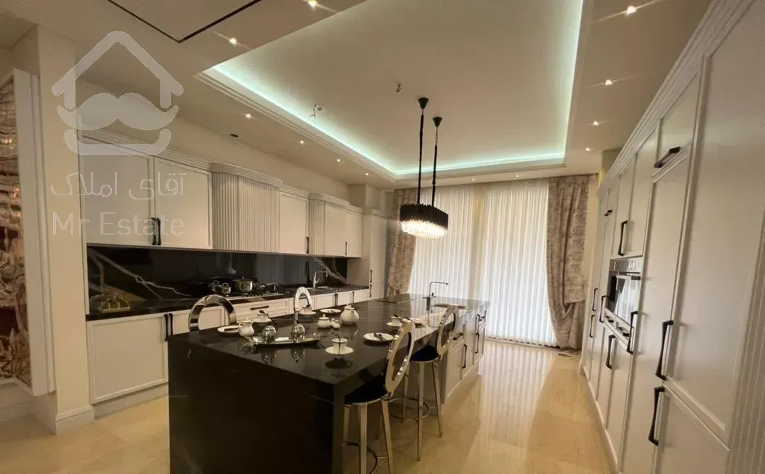 ۳۹۰ متر ۴ خواب مستر/مشاعات هتلینگ/۴ پارکینگ سندی