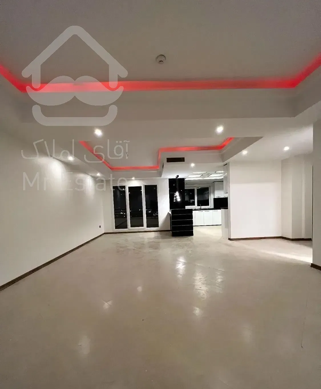 ۱۲۴متر لبخند۱ ، دریاچه ، بدون مشرف