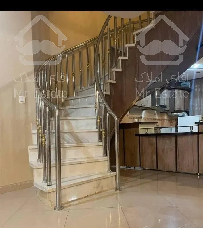 ۱۸۰متر۳خواب شیک۴۰متر تراس  دوبلکس در راهنمایی