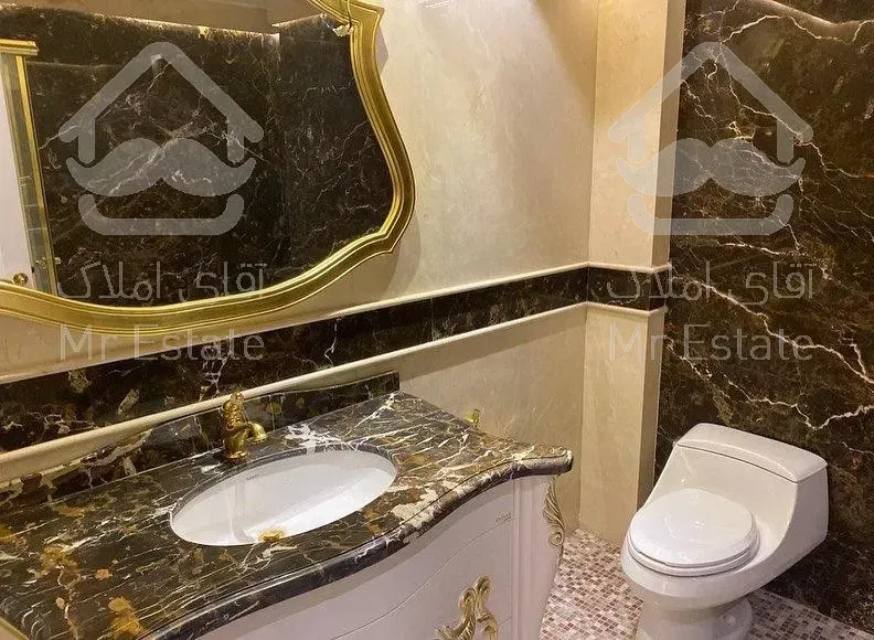 طبقه هفتم تراس بزرگ قابل چیدمان