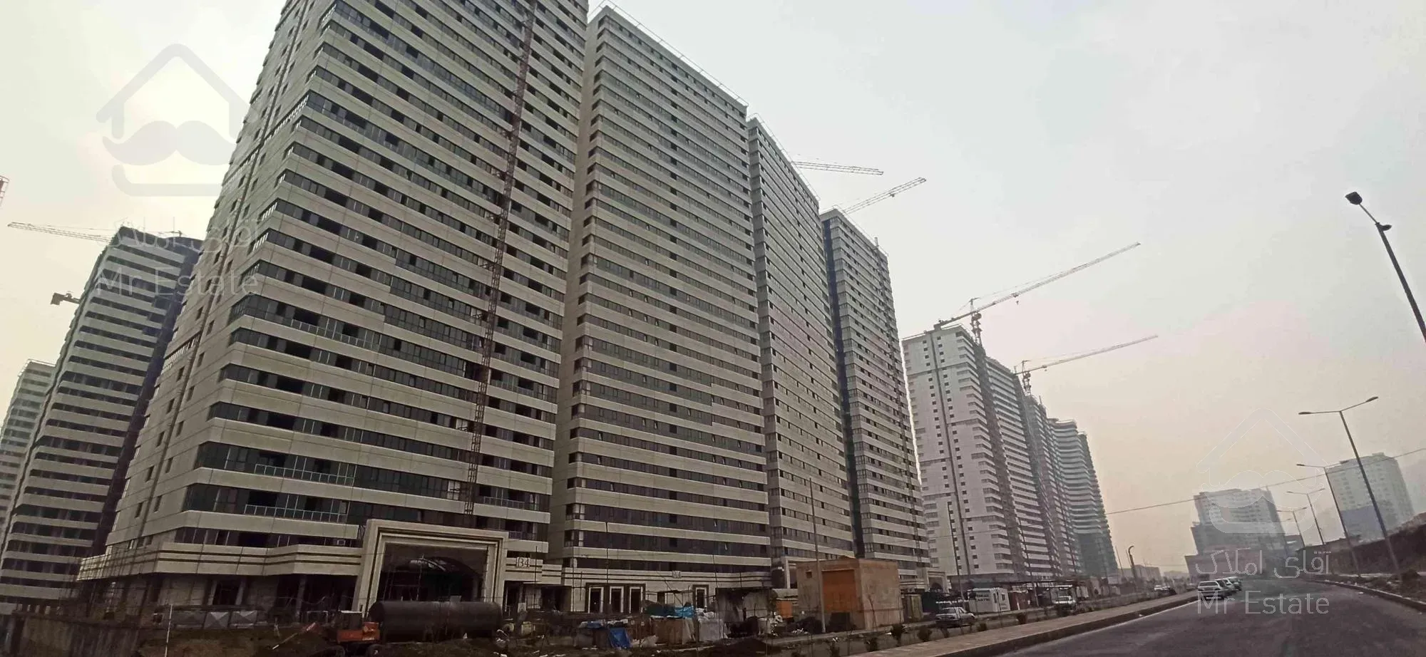 پیش فروش واحد مسکونی دربرج خرازی