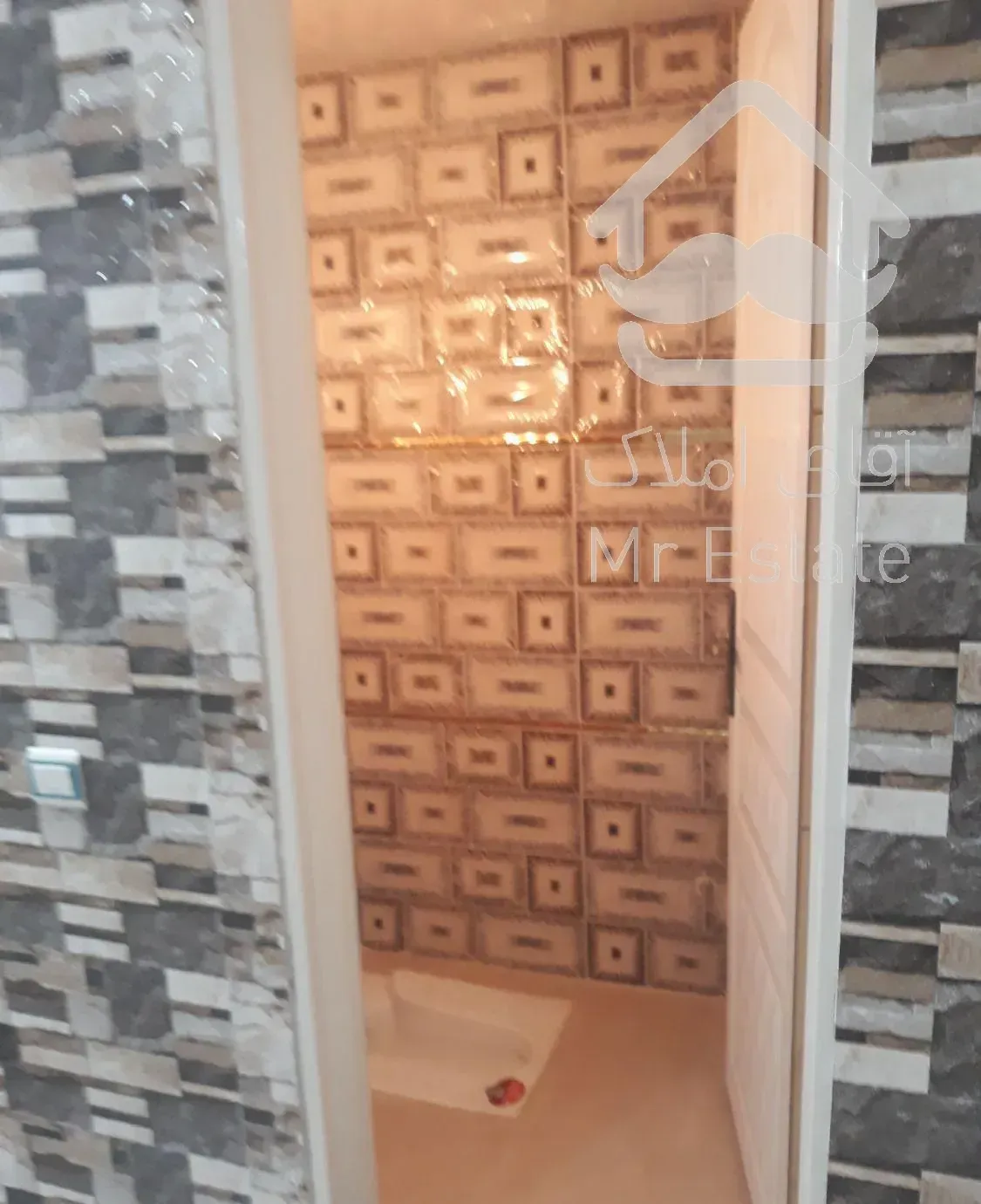 اپارتمان ۹۰متر میباشد