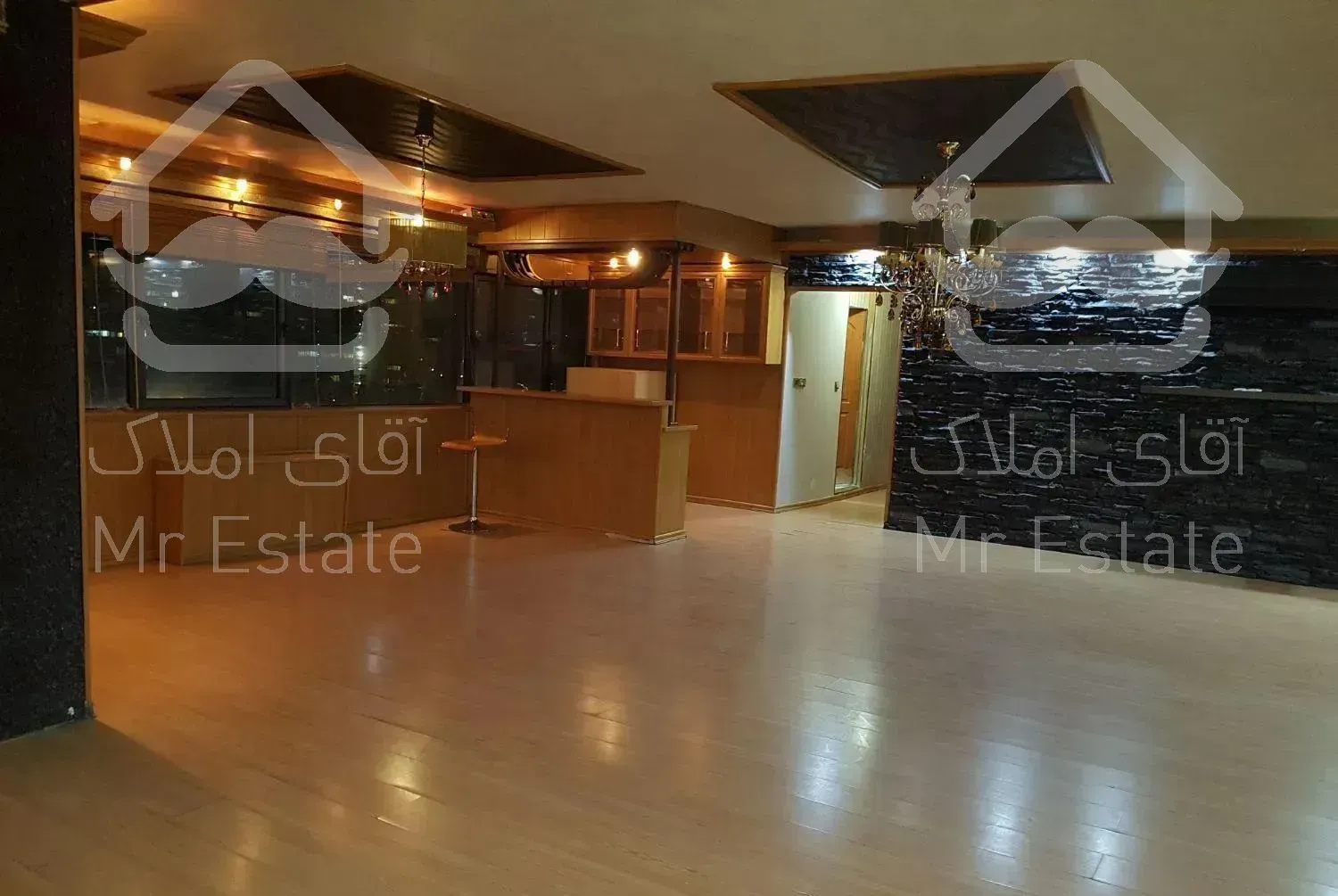 آپارتمان چهارخوابه  فاز یک