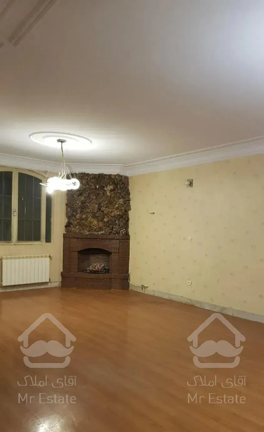 آپارتمان دوخوابه ۱۰۰متری طبقه دوم تخلیه