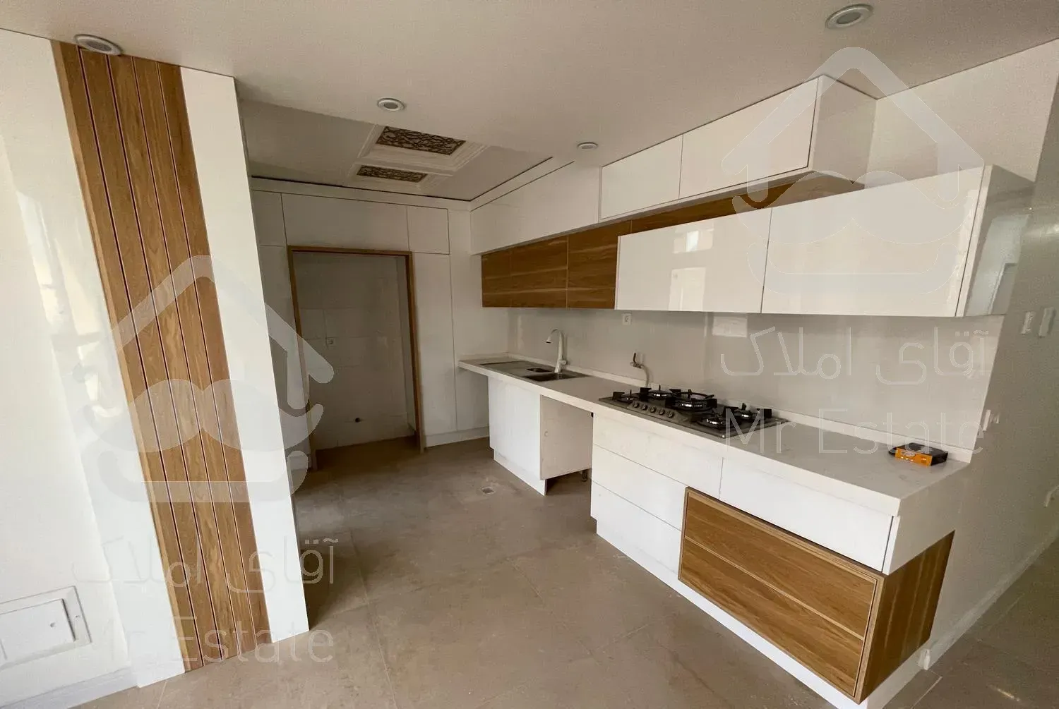 ۱۳۳ متر ۳خواب(مستردار)کلیدنخورده/تکواحد/سعادت‌آباد