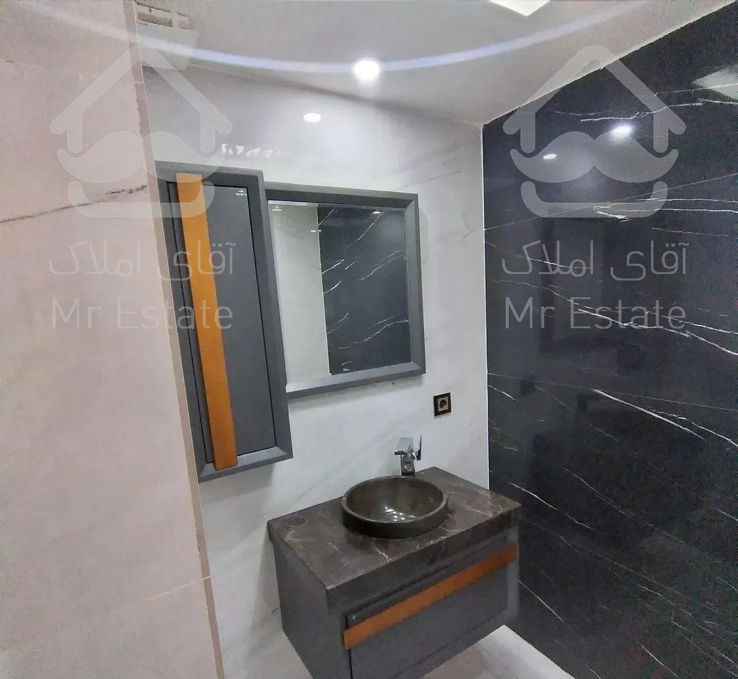 ۱۱۸متر*سه خواب*خواب مستر*سهروردی شمالی