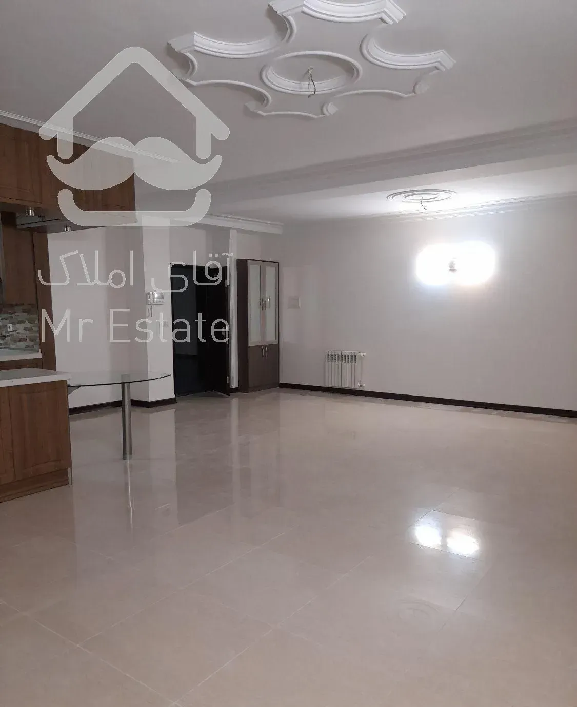 آپارتمان ۱۴۰ متر ۳ خوابه نور  ۲ پارکینگ انباری