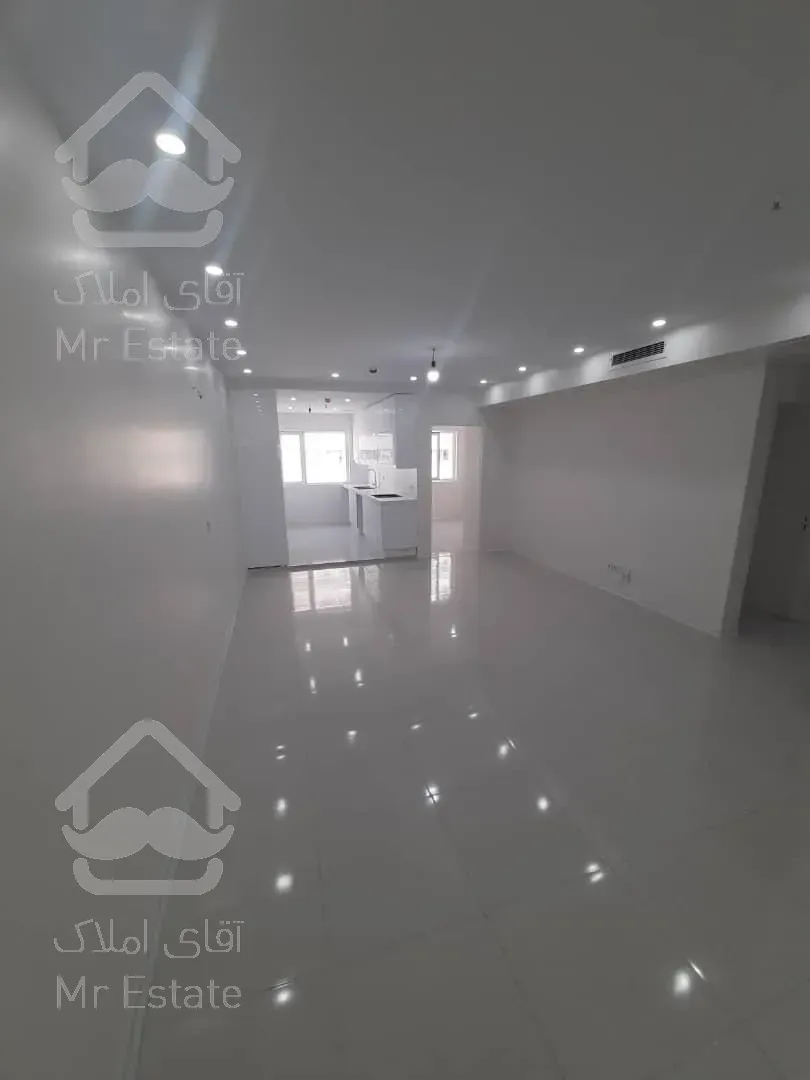 96 متری لاکچری در غرب دریاچه