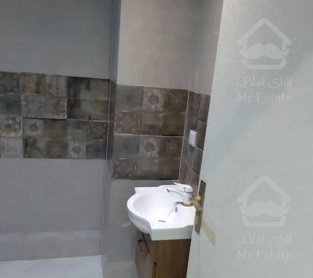 ۱۱۱ متر نو ساز دو خواب