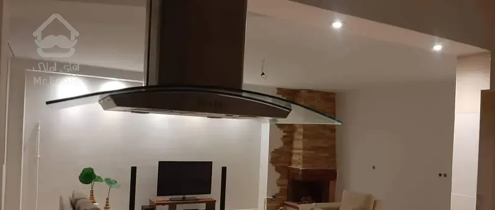 آپارتمان 110 متر / کوی زنبق/ سه خوابه /بازسازی شده