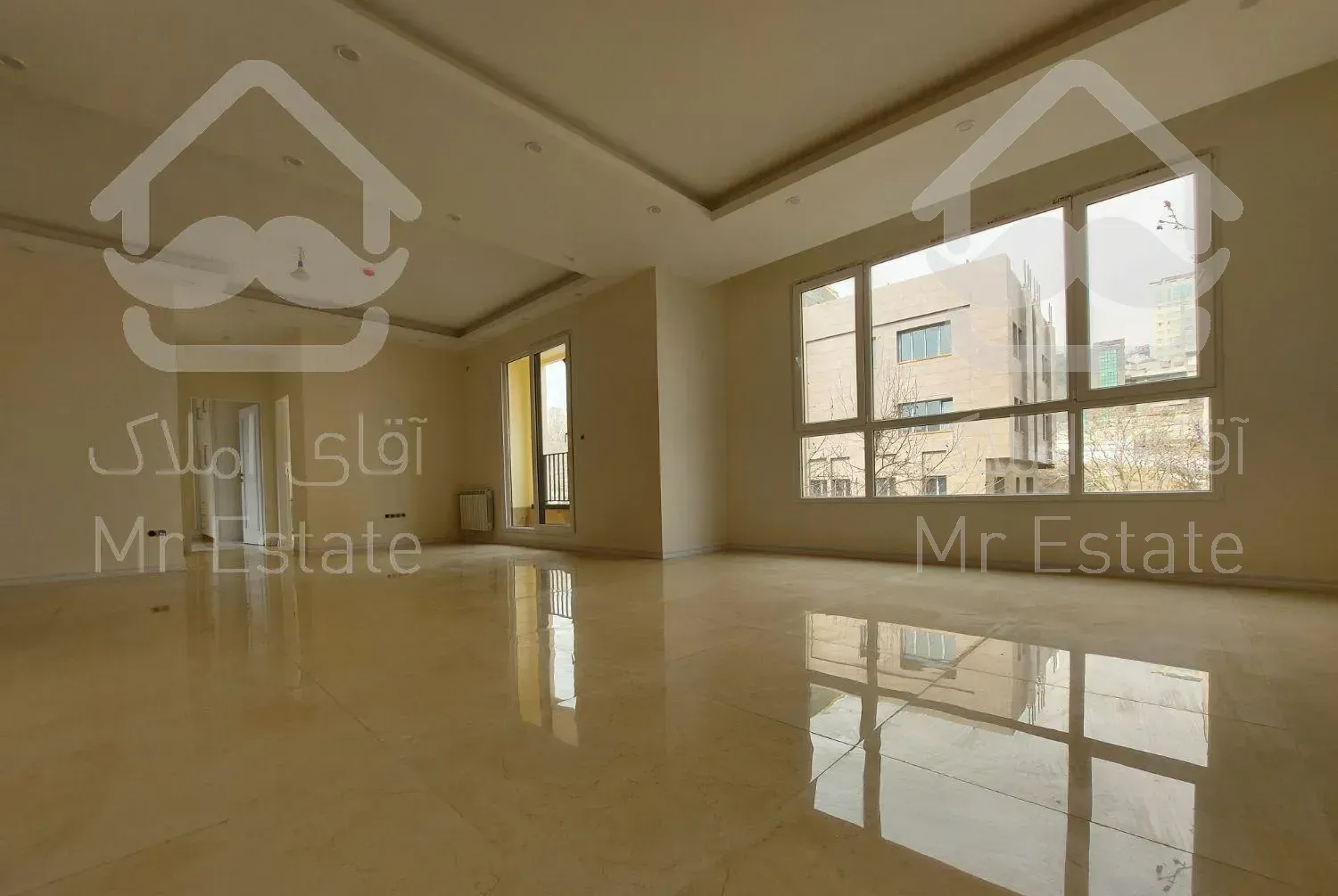 ظفر،121متر،کم واحد،بدون دیوار مشترک