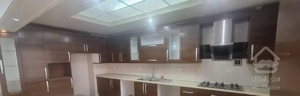 ۱۵۰ متر تک واحدی ، سالن پرده خور