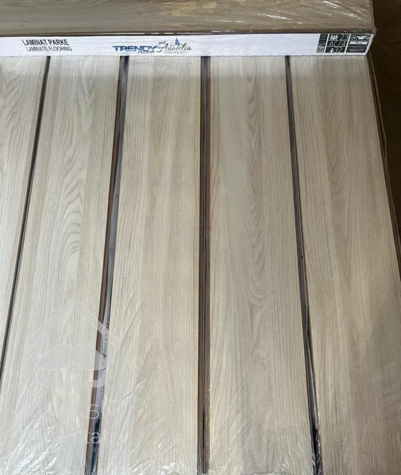 کاغذ دیواری پارکت  به صورت عمده خرده