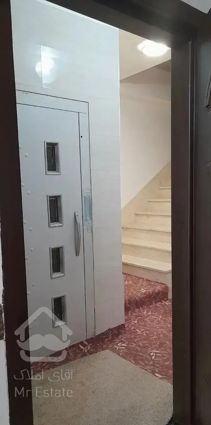 واحد فروش طبقه اول از تنها ۳ طبقه بلوار سیدالشهدا