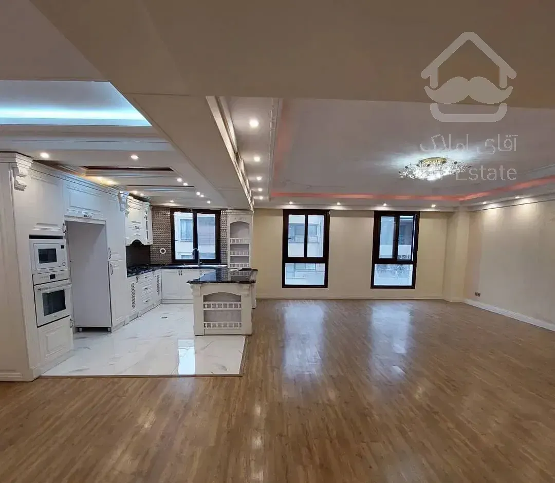 معلم گوهری/۱۳۵متر/۳خواب/نوساز/فول امکانات