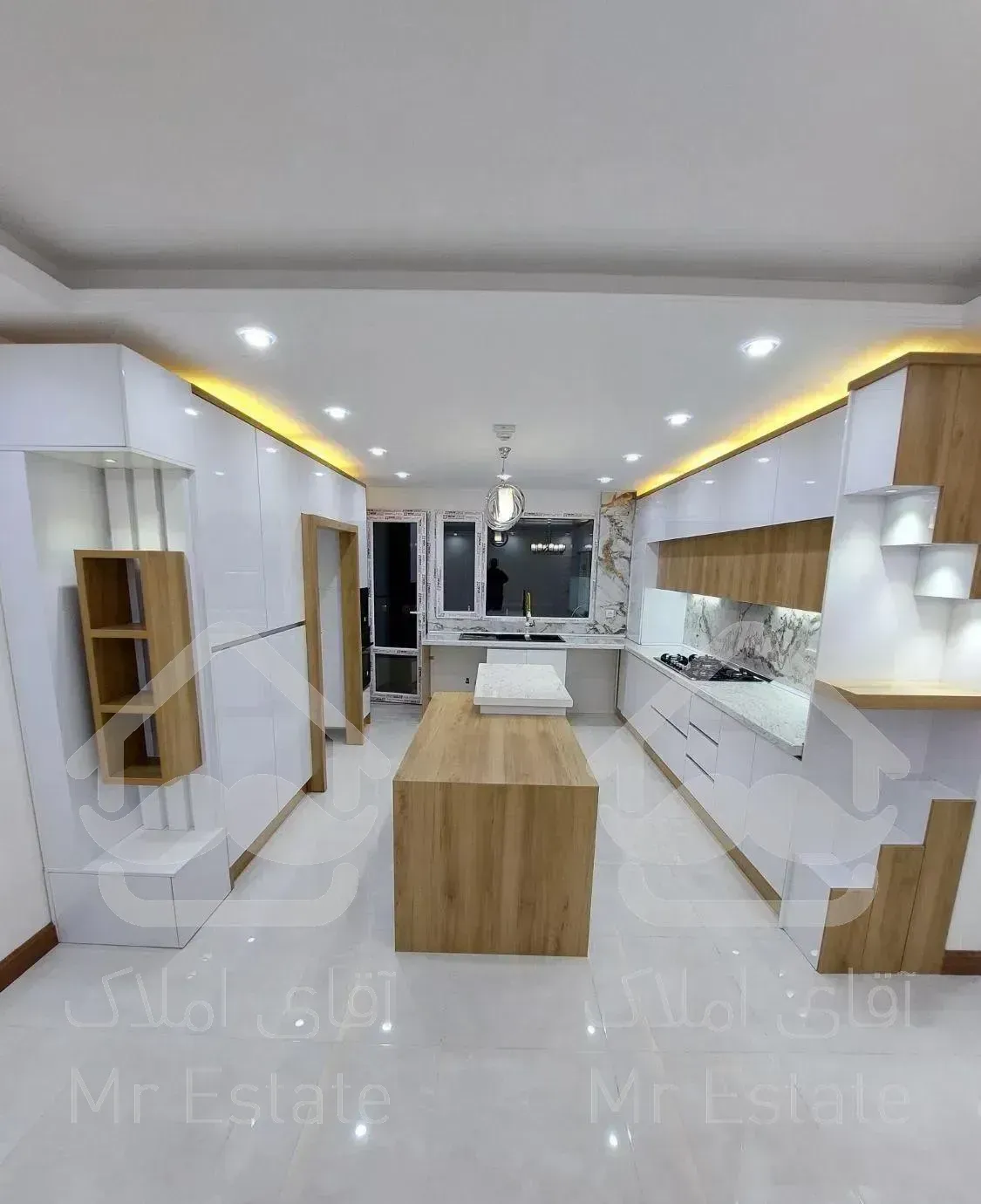 ۱۰۰متر/۳خ/ نقشه طلایی/ فول و نوساز / ۲P سندی