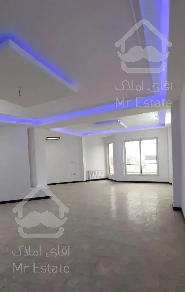 آپارتمان نزدیک دریا ۱۲۷ متر با نگهبانی محمودآباد