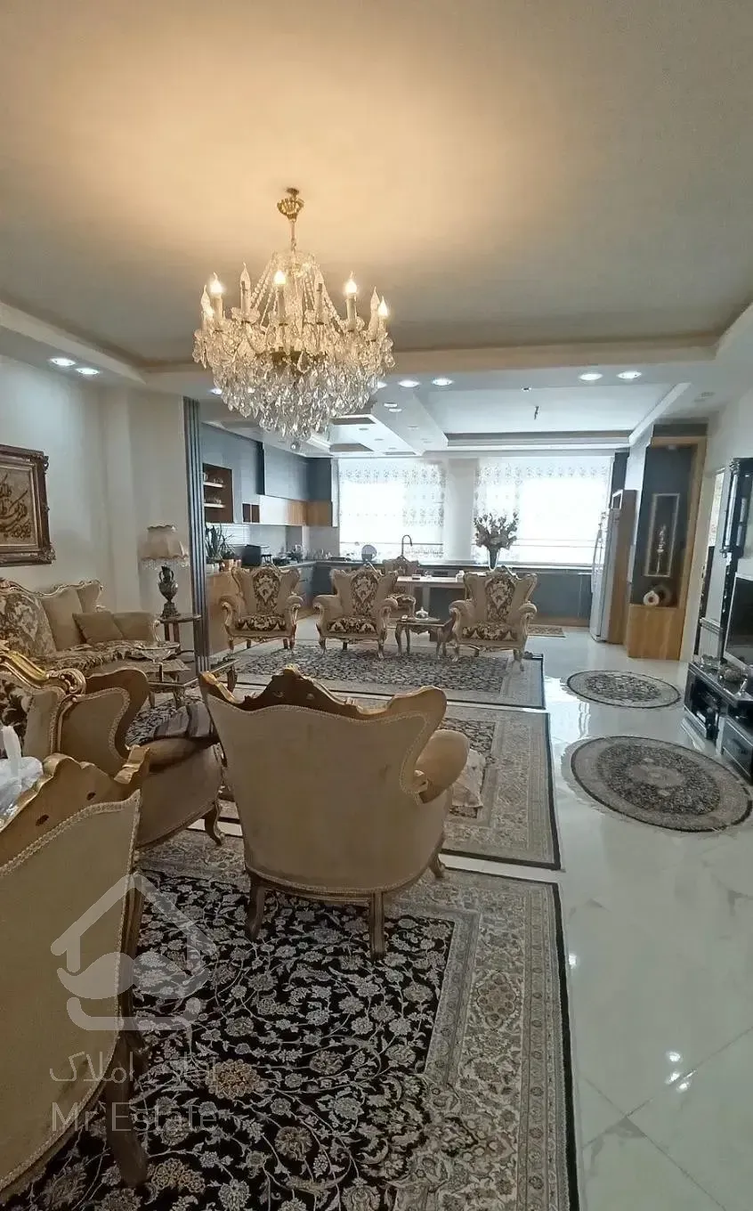 ۱۳۵ متر // سه خواب// فول مشاعات