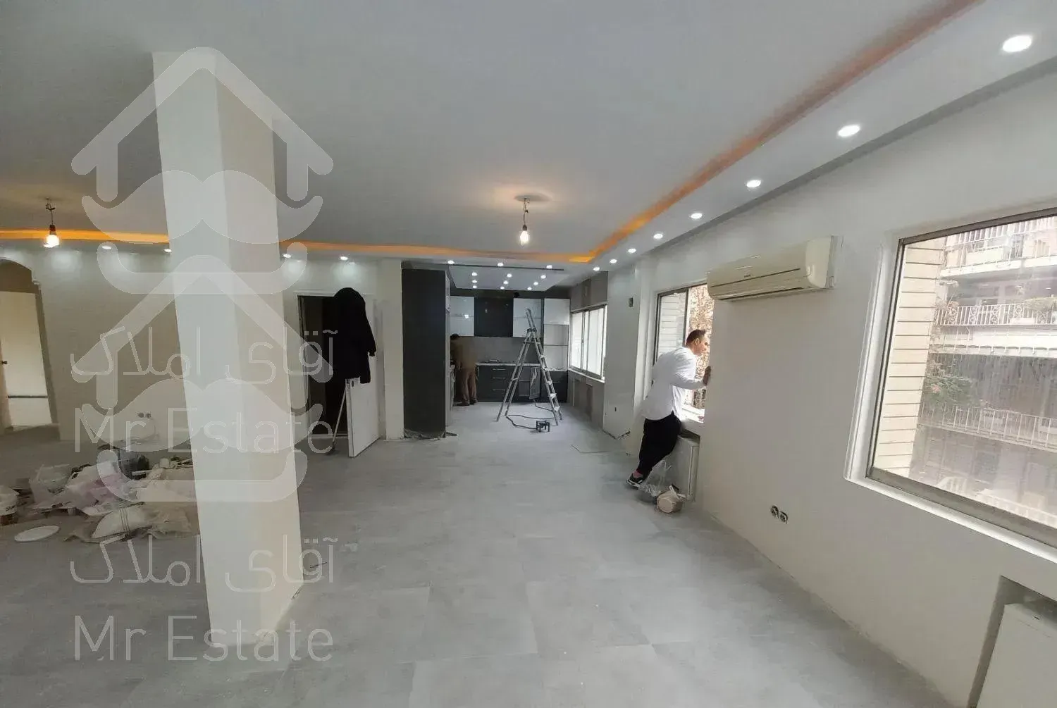 ۱۸۰متر،بالاتر از میدان ولیعصر