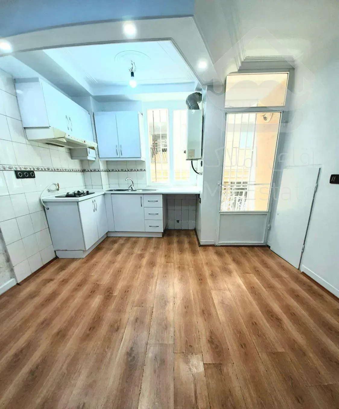 ۳۵ متر خیابان شریعتی ، کلیم کاشانی