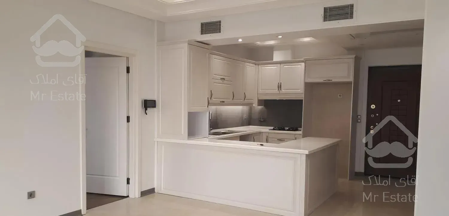 70 متری نوساز کلید نخورده