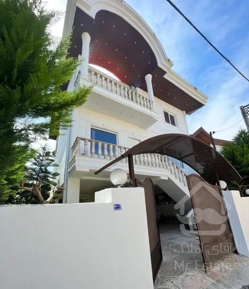 فروش ویلا ۳۰۰ منری در لتینگان