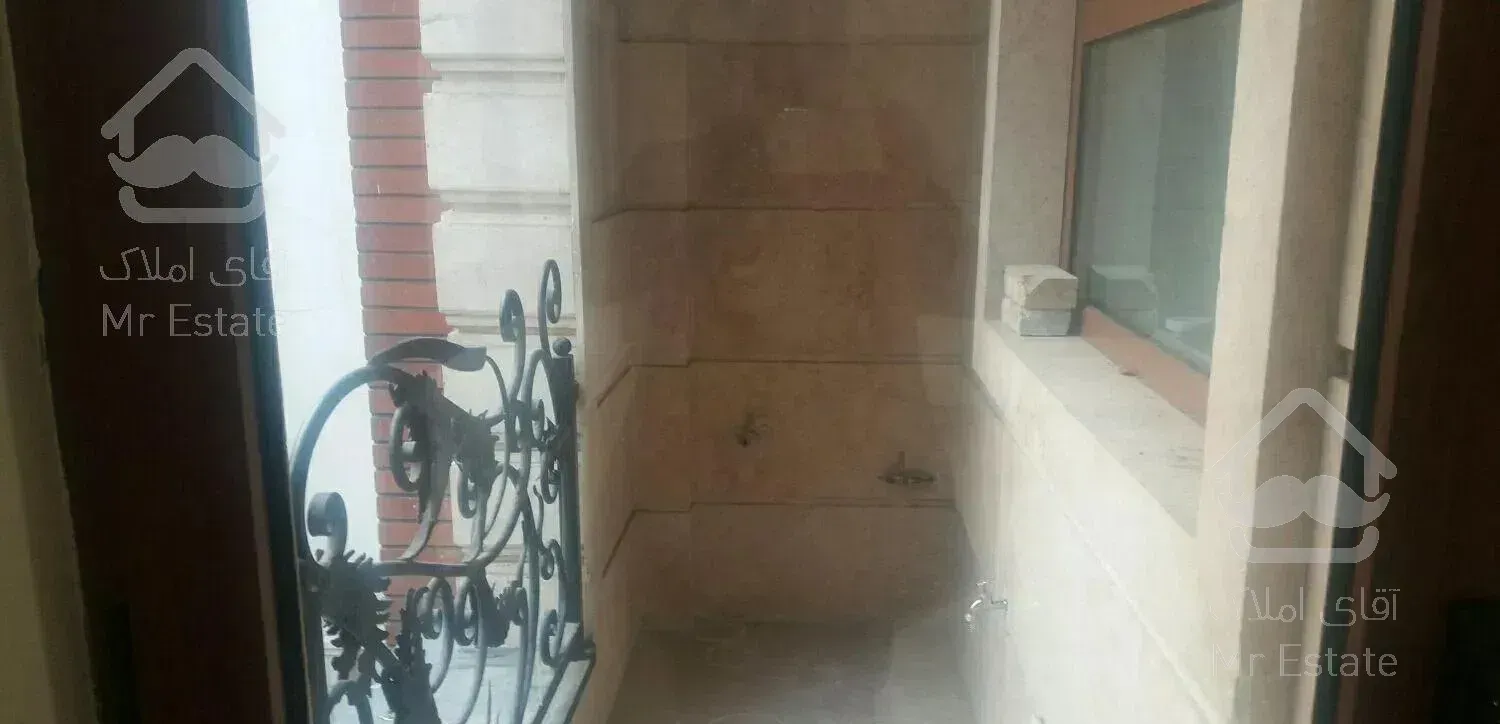 ۱۸۰متر میدان قبا