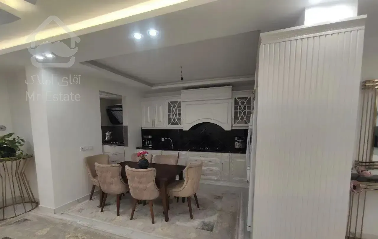 آپارتمان سنددار  شهری نزدیک ساحل محمودآباد