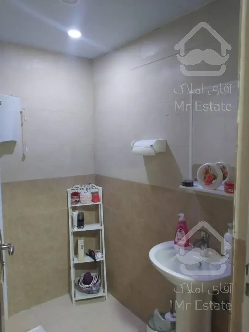 ۹۰متر شهرک چیتگر نوساز طبقات بالا برج شهرک چیتگر منطقه ۲۲