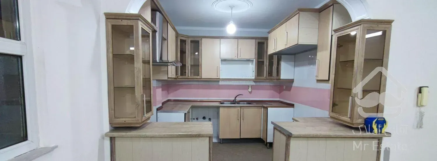 آپارتمان۸۱متر/سنددار/تخلیه/طلاب محترم