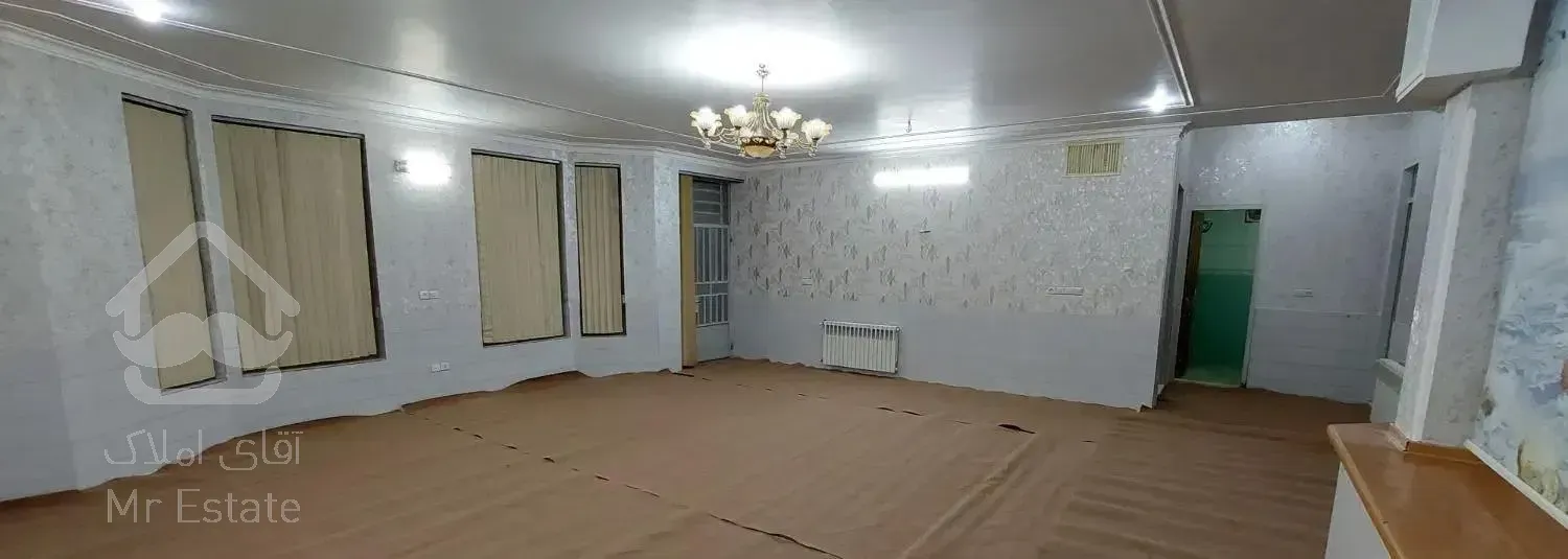 رهن نیم طبقه ۱۸۰ متر بلوار منتظر قائم