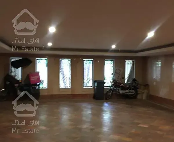 باغ فردوس 155متر سه خوابه