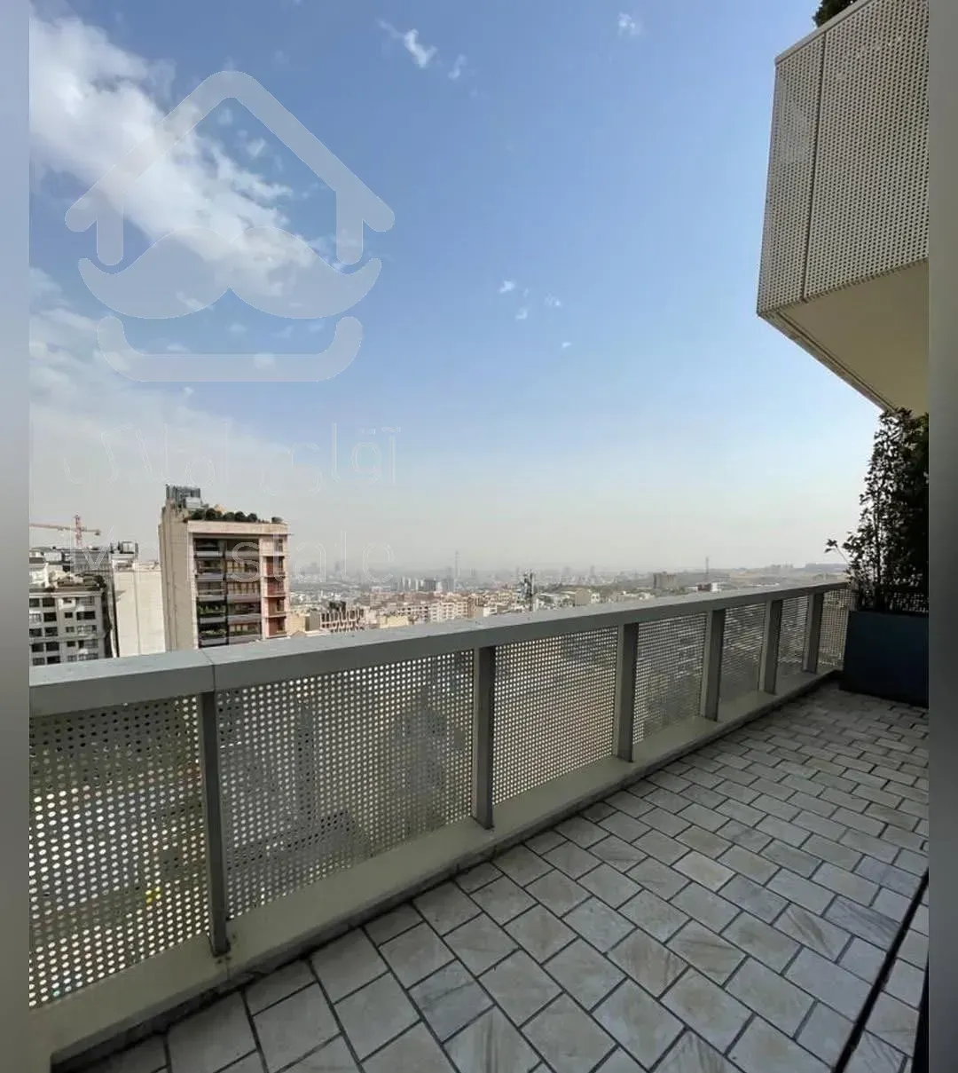 ۱۸۲ متر ** ویوی شهر تراس کاربردی **در نیاوران عمار