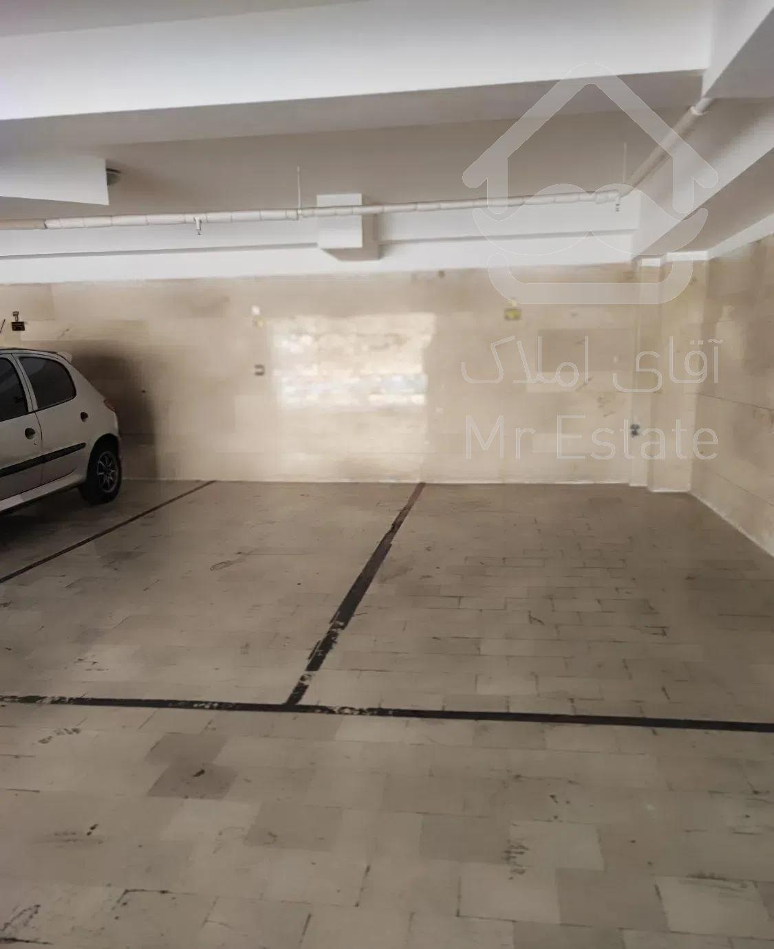 ۱۵۱متری شهرزیبا خ نیلوفر ۲ پارکینگ سندی