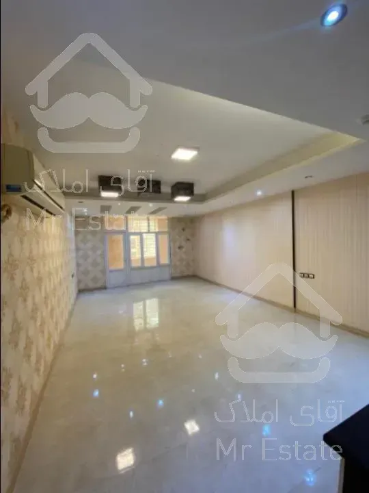 105 متری / واحد جلو سالن رو به نما / اردیبهشت / vip