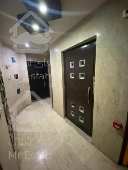 105 متری / واحد جلو سالن رو به نما / اردیبهشت / vip