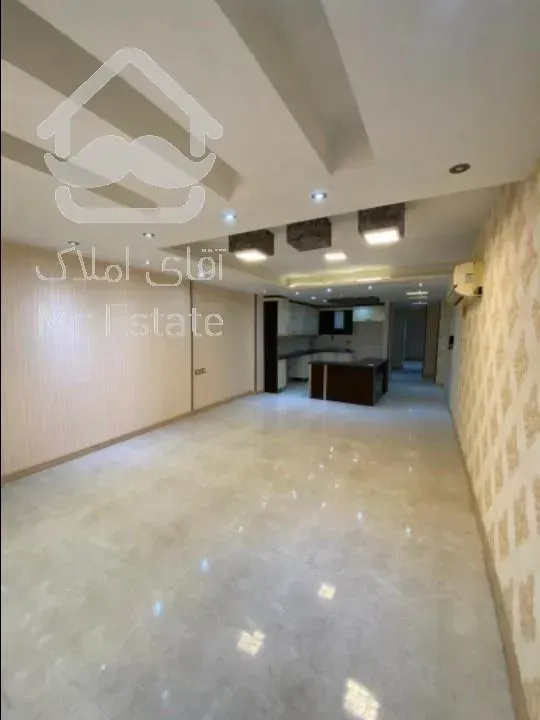 105 متری / واحد جلو سالن رو به نما / اردیبهشت / vip