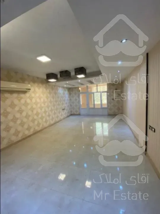 105 متری / واحد جلو سالن رو به نما / اردیبهشت / vip