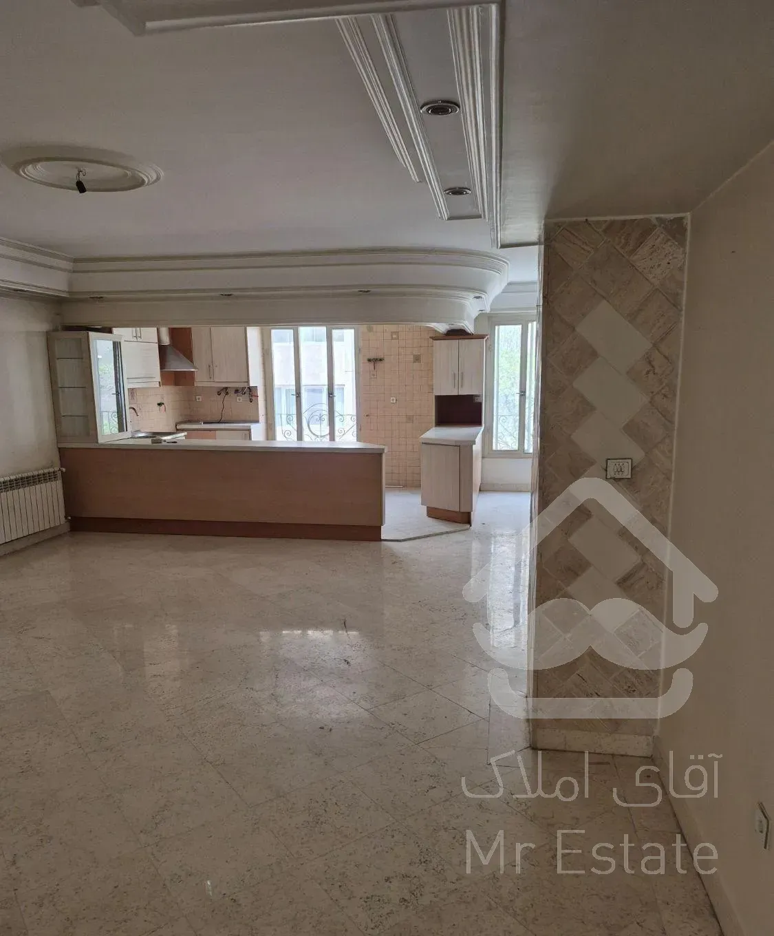 ۱۰۳ متر دو خواب چهار راه ولیعصر کوجه مهبد