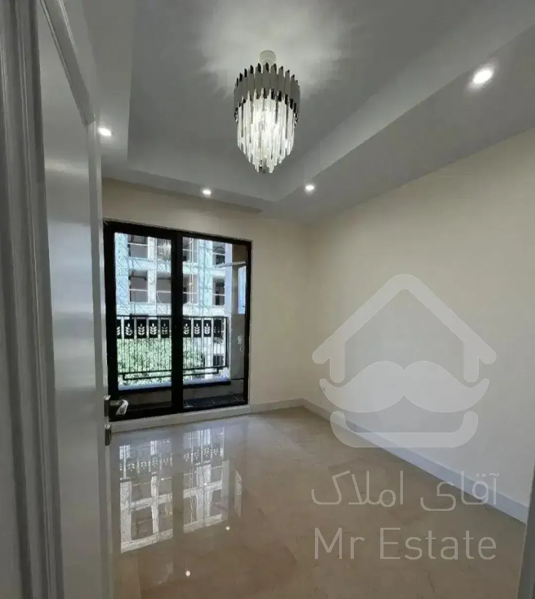 خانه دار شوید ۸۲متر فقط با پیش ۱/۶۰۰ باقی اقساط