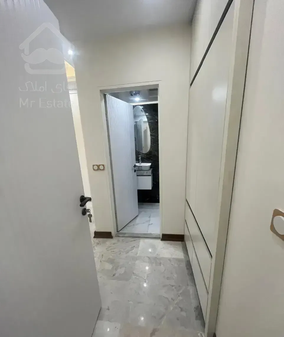 ۱۴۰ متر/۳خواب/تک واحدی/۲ پارکینگ/میدان۷