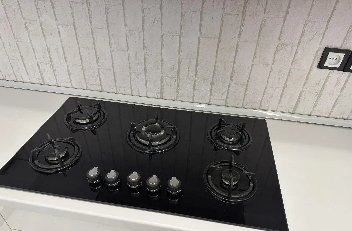 اپارتمان ۸۵ متری سنگشیر